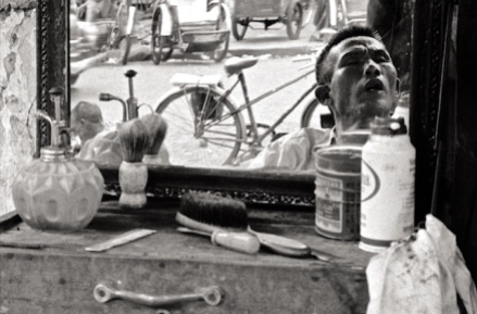 8-Sidewalk Barber #2 Saigon